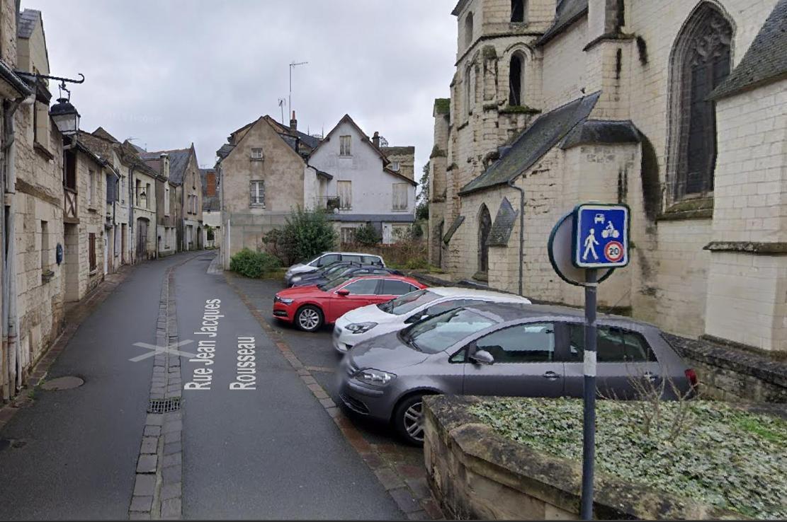Le Jeanne, Appartement En Duplex Proche Forteresse Et Centre Ville شينون المظهر الخارجي الصورة